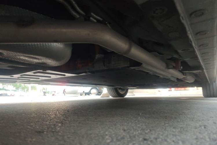 Used Wey Gaoshan 2023 Four-Wheel-Drive Executive Extended Version Chassis Rear Right