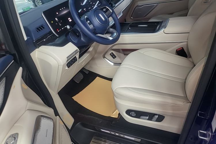 Used Wey Gaoshan 2023 Four-Wheel-Drive Executive Extended Version Driver Seat