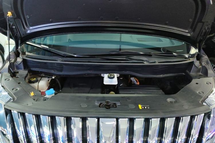Used Wey Gaoshan 2023 Four-Wheel Drive Flagship Edition Engine Bay