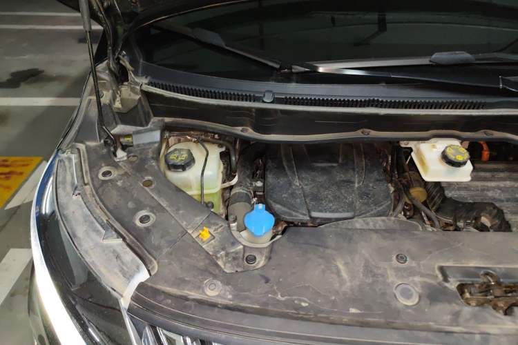 Used Wey Gaoshan 2023 Four-Wheel Drive Flagship Edition Engine Bay Right
