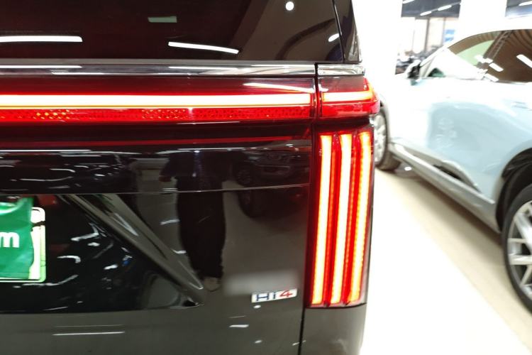 Used Wey Gaoshan 2023 Four-Wheel-Drive Executive Extended Version Exterior 3