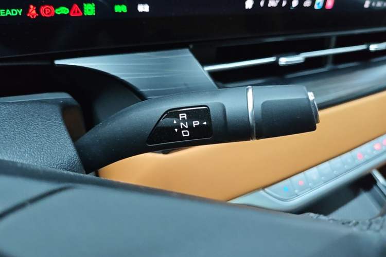 Used Wey Gaoshan 2023 Four-Wheel-Drive Executive Extended Version Gear Lever