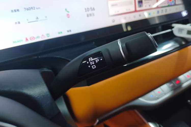 Used Wey Gaoshan 2023 Four-Wheel-Drive Executive Extended Version Gear Lever