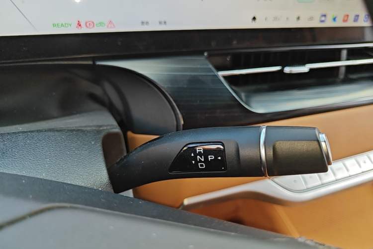 Used Wey Gaoshan 2023 Four-Wheel-Drive Executive Extended Version Gear Lever