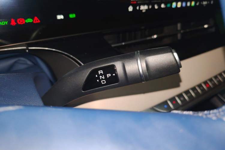 Used Wey Gaoshan 2023 Four-Wheel Drive Flagship Edition Gear Lever