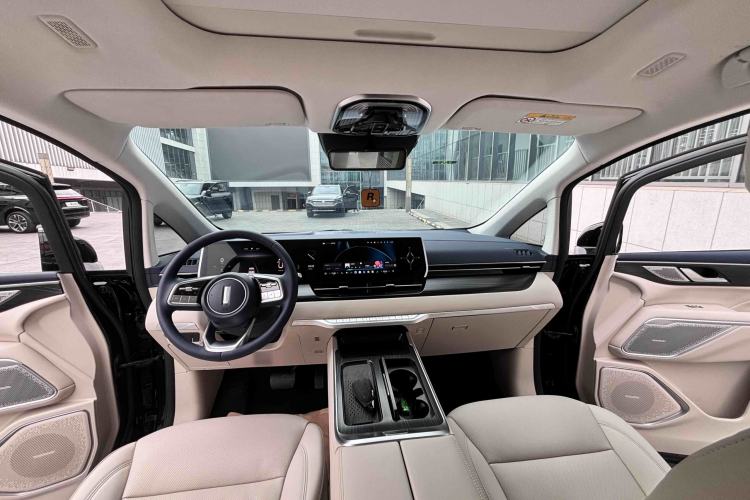 Used Wey Gaoshan 2023 Four-Wheel Drive Premium Edition Interior 1