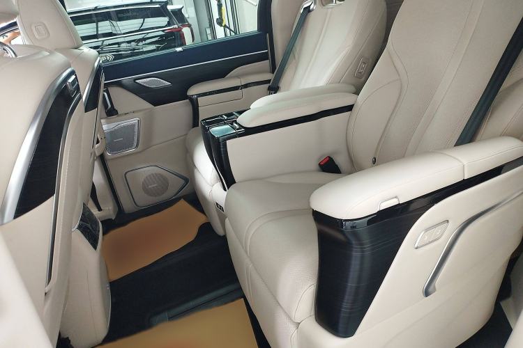 Used Wey Gaoshan 2023 Four-Wheel Drive Flagship Edition Interior 4