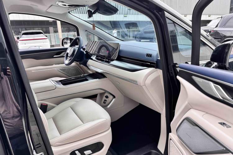 Used Wey Gaoshan 2023 Four-Wheel Drive Premium Edition Interior 6