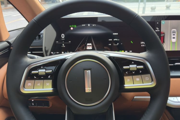 Used Wey Gaoshan 2023 Four-Wheel Drive Flagship Edition Interior 6