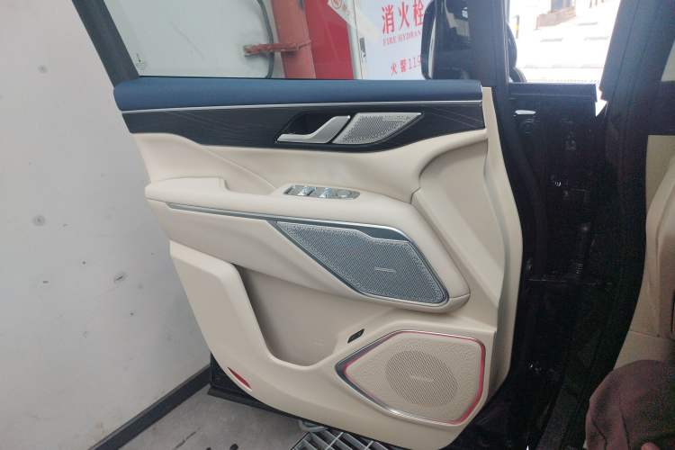Used Wey Gaoshan 2023 Four-Wheel Drive Flagship Edition Interior 7