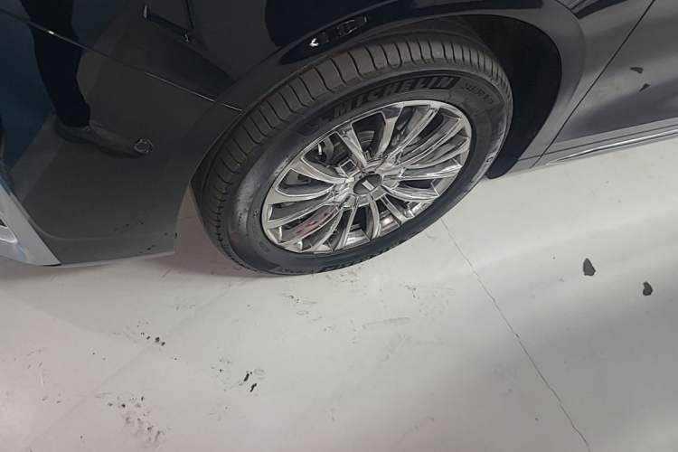 Used Wey Gaoshan 2023 Four-Wheel-Drive Executive Extended Version Left Front Wheel Hub