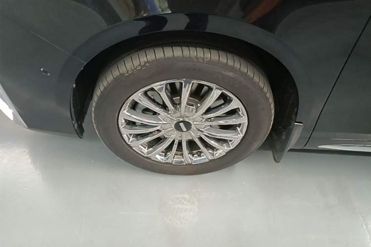 Used Wey Gaoshan 2023 Four-Wheel-Drive Executive Extended Version Left Front Wheel Hub