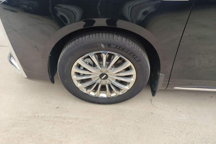 Used Wey Gaoshan 2023 Four-Wheel-Drive Executive Extended Version Left Front Wheel Hub