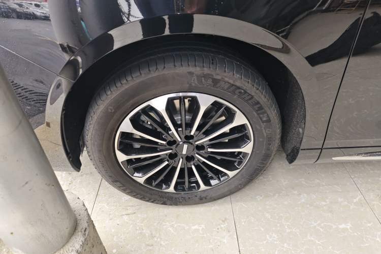 Used Wey Gaoshan 2023 Two-Wheel Drive Deluxe Edition Left Front Wheel Hub