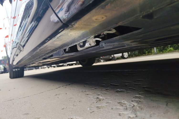 Used Wey Gaoshan 2023 Four-Wheel-Drive Executive Extended Version Left Side Sill