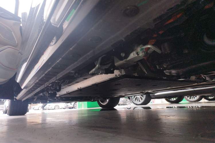 Used Wey Gaoshan 2023 Four-Wheel Drive Flagship Edition Left Side Sill