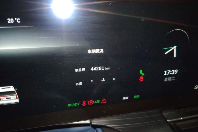 Used Wey Gaoshan 2023 Four-Wheel Drive Flagship Edition Odometer Close Up