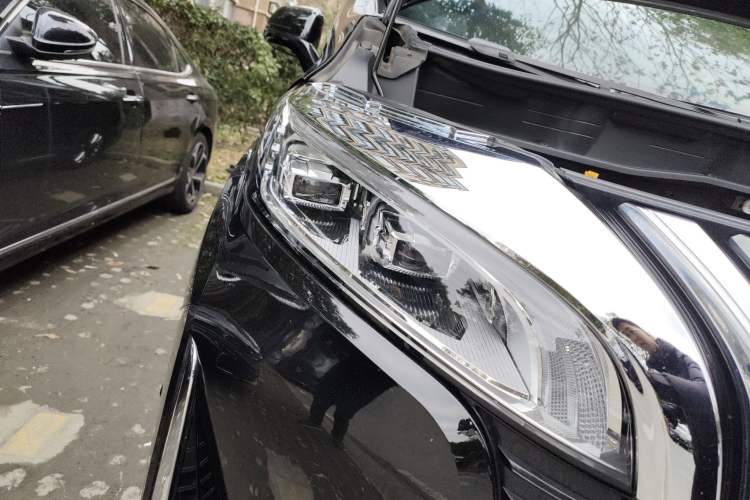 Used Wey Gaoshan 2023 Four-Wheel Drive Flagship Edition Right Front Headlight