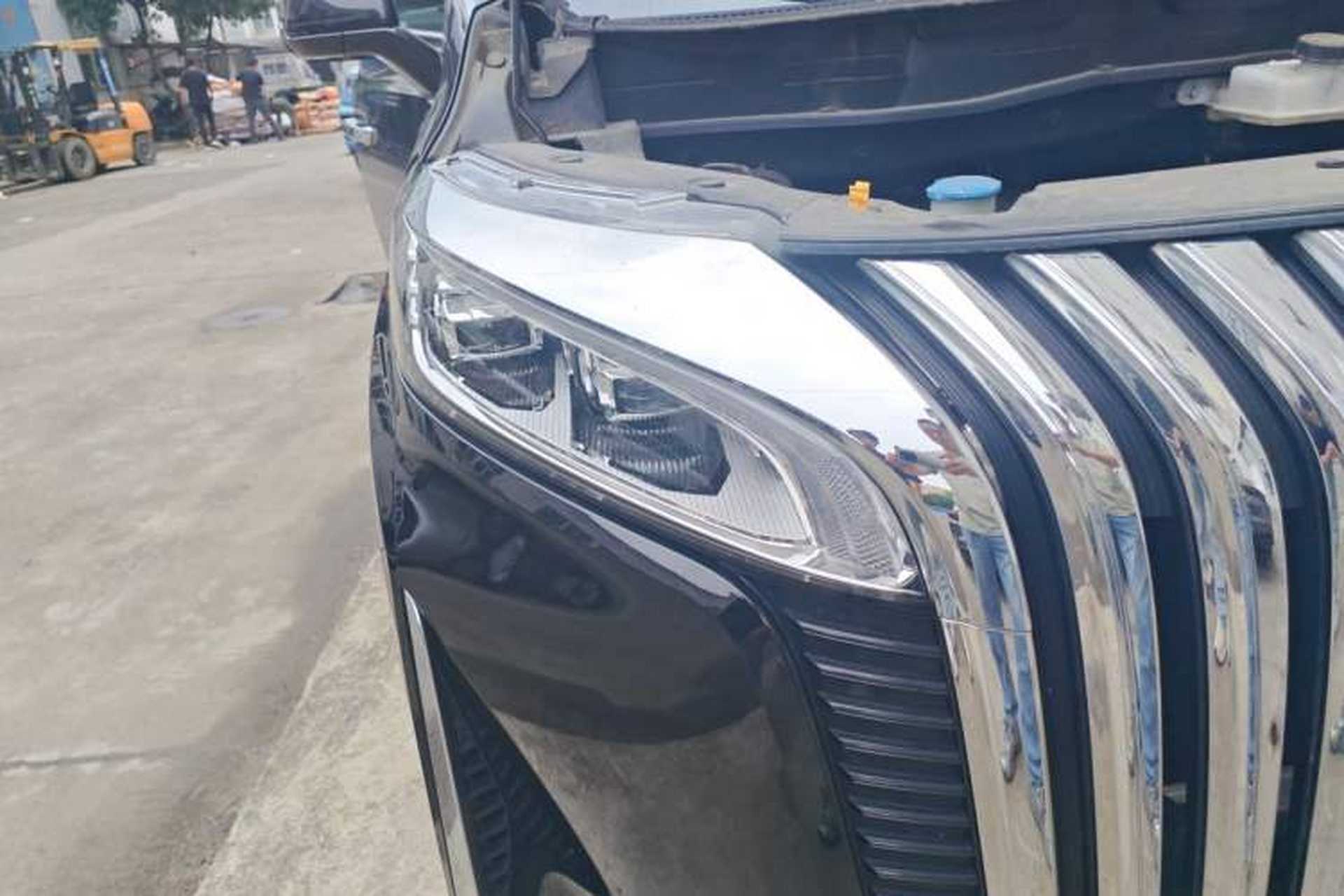 Used Wey Gaoshan 2023 Four-Wheel-Drive Executive Extended Version Right Front Headlight