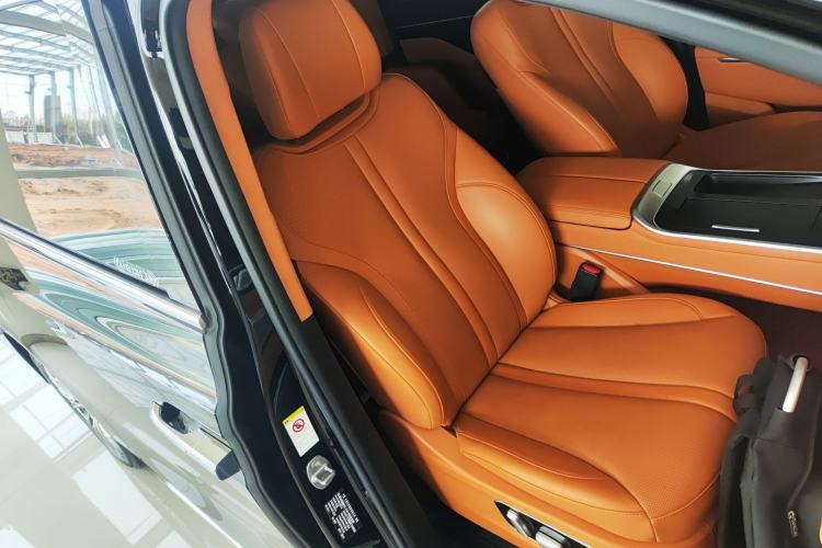 Used Wey Gaoshan 2023 Four-Wheel-Drive Executive Extended Version Right Front Seat