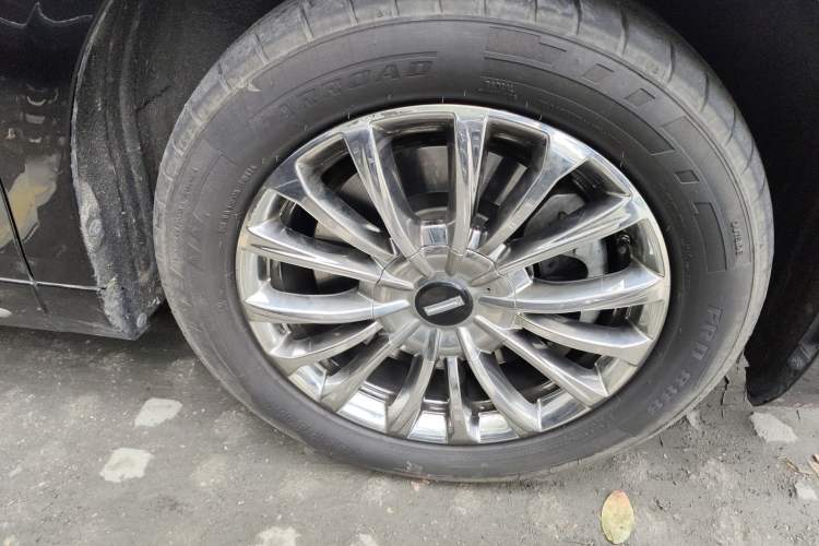 Used Wey Gaoshan 2023 Four-Wheel Drive Flagship Edition Right Front Wheel Hub