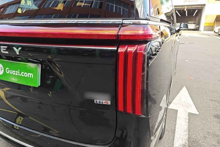 Used Wey Gaoshan 2023 Four-Wheel-Drive Executive Extended Version Right Rear Taillight