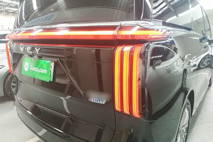 Used Wey Gaoshan 2023 Four-Wheel Drive Flagship Edition Right Rear Taillight