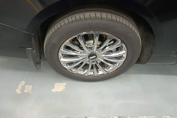 Used Wey Gaoshan 2023 Four-Wheel-Drive Executive Extended Version Right Rear Wheel Hub