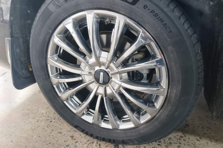 Used Wey Gaoshan 2023 Four-Wheel-Drive Executive Extended Version Right Rear Wheel Hub