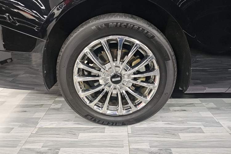 Used Wey Gaoshan 2023 Four-Wheel-Drive Executive Extended Version Right Rear Wheel Hub