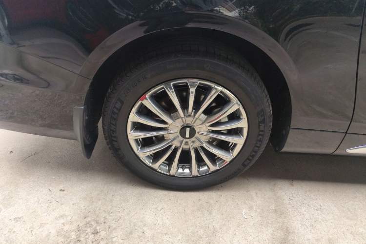 Used Wey Gaoshan 2023 Four-Wheel-Drive Executive Extended Version Right Rear Wheel Hub