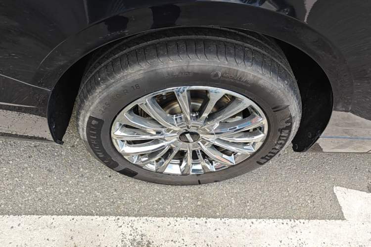 Used Wey Gaoshan 2023 Four-Wheel-Drive Executive Extended Version Right Rear Wheel Hub