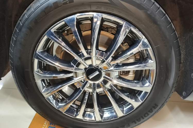Used Wey Gaoshan 2023 Four-Wheel Drive Flagship Edition Right Rear Wheel Hub