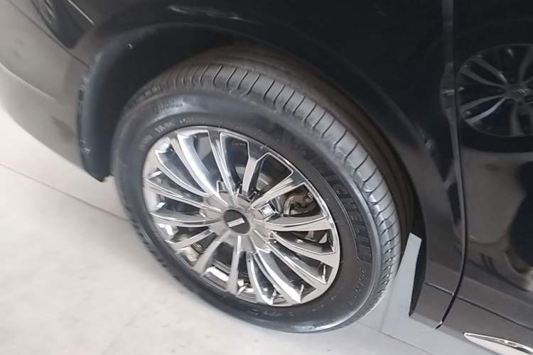 Used Wey Gaoshan 2023 Four-Wheel Drive Flagship Edition Right Rear Wheel Hub