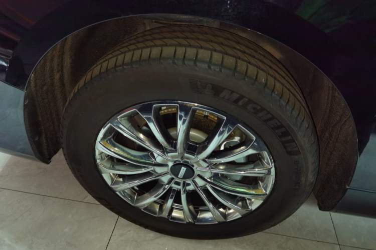 Used Wey Gaoshan 2023 Four-Wheel-Drive Executive Extended Version Right Rear Wheel Hub