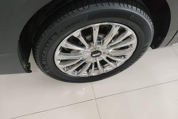 Used Wey Gaoshan 2023 Four-Wheel Drive Flagship Edition Right Rear Wheel Hub