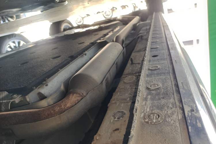 Used Wey Gaoshan 2023 Four-Wheel-Drive Executive Extended Version Right Side Sill