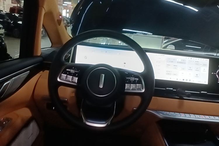 Used Wey Gaoshan 2023 Four-Wheel-Drive Executive Extended Version Steering Wheel