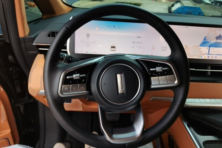 Used Wey Gaoshan 2023 Four-Wheel-Drive Executive Extended Version Steering Wheel