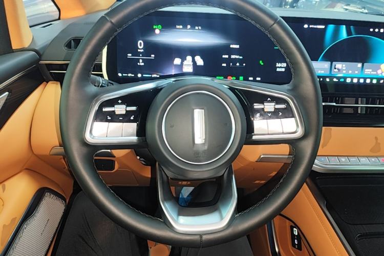 Used Wey Gaoshan 2023 Four-Wheel-Drive Executive Extended Version Steering Wheel