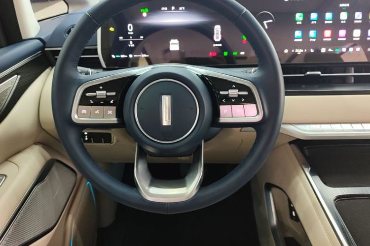 Used Wey Gaoshan 2023 Four-Wheel-Drive Executive Extended Version Steering Wheel