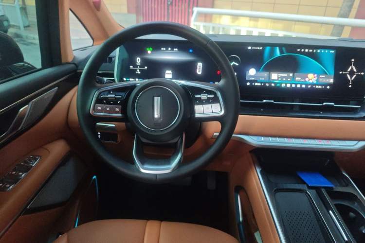 Used Wey Gaoshan 2023 Four-Wheel-Drive Executive Extended Version Steering Wheel
