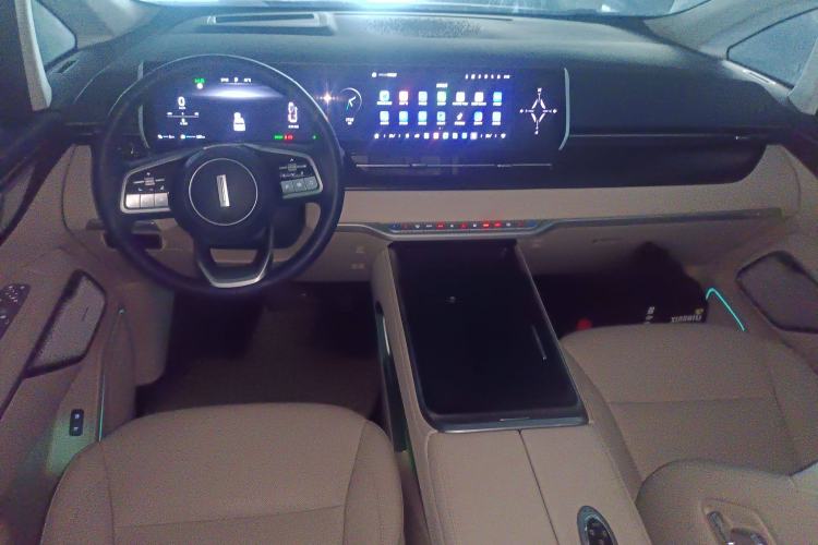 Used Wey Gaoshan 2023 Four-Wheel Drive Flagship Edition Center Console