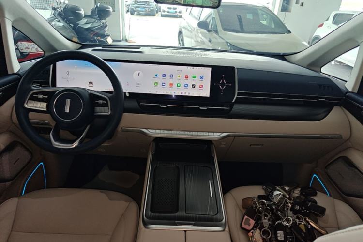 Used Wey Gaoshan 2023 Four-Wheel Drive Flagship Edition Center Console