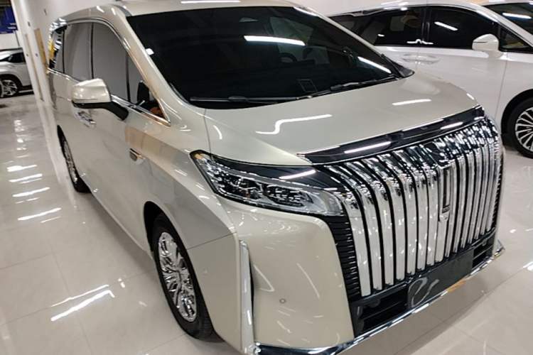 Used Wey Gaoshan 2023 Four-Wheel Drive Flagship Edition Front Right 45 Deg