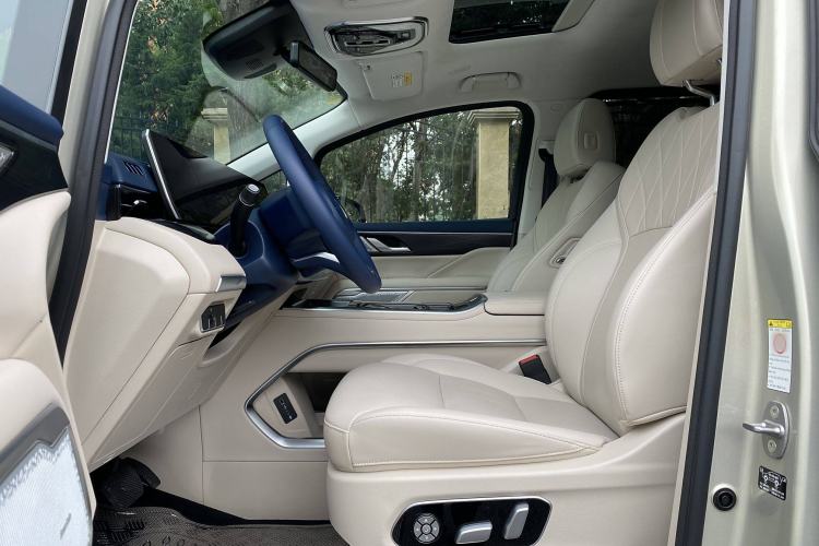 Used Wey Gaoshan 2023 Four-Wheel Drive Flagship Edition Interior 1