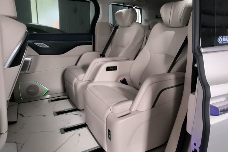 Used Wey Gaoshan 2023 Four-Wheel Drive Flagship Edition Interior 1