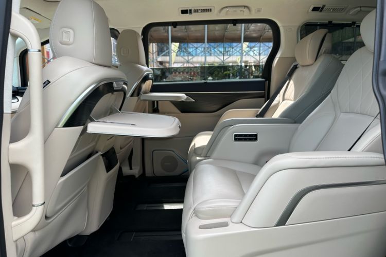 Used Wey Gaoshan 2023 Four-Wheel Drive Flagship Edition Interior 13