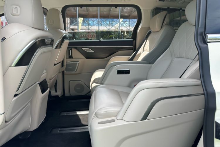 Used Wey Gaoshan 2023 Four-Wheel Drive Flagship Edition Interior 14