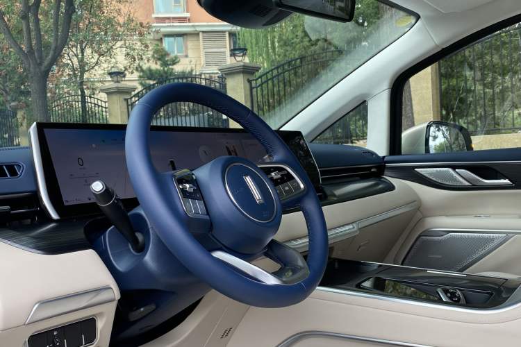 Used Wey Gaoshan 2023 Four-Wheel Drive Flagship Edition Interior 2